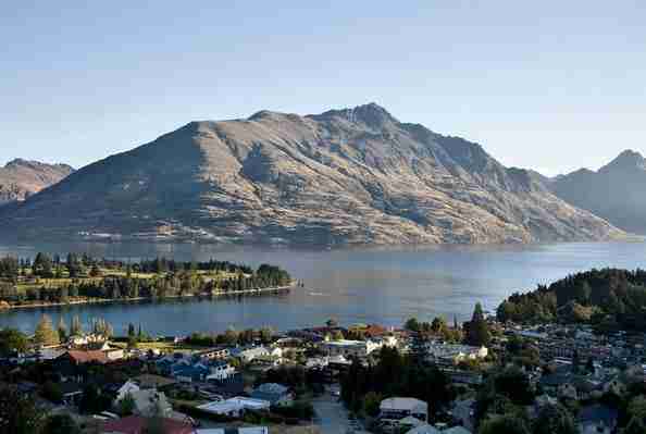 Queenstown City Mountain